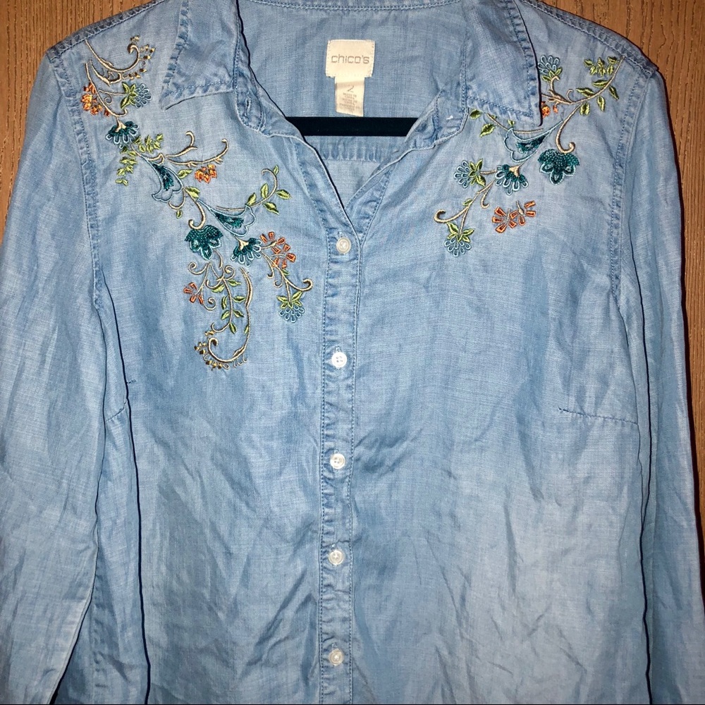 Chico’s Floral Embroidered Denim Jean Shirt Size 2